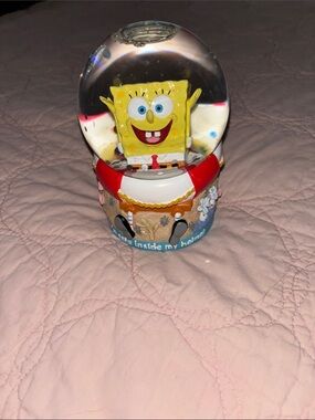 Spongebob SquarePants 2004 Snow Globe